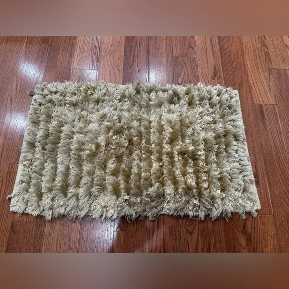 Jessica Simpson Bella Bath Rug Set of 2, Metallic Gold, 34”x21”